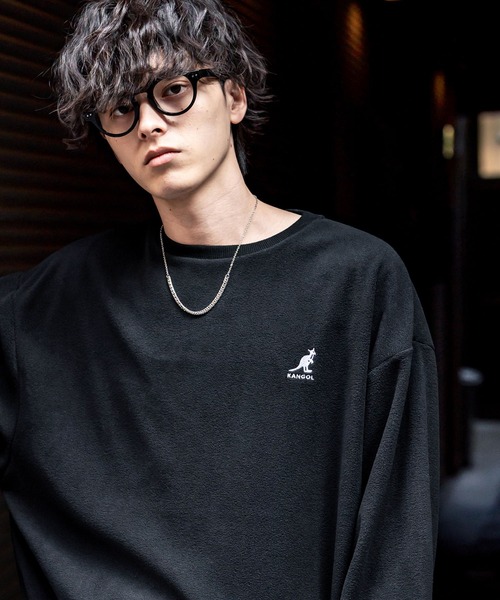 KANGOL(カンゴール)の「KANGOL 別注コラボ オーバーサイズロゴ刺繍裏起毛マイクロフリースプルオーバートレーナー(スウェット・メンズ・ベージュ/ブラック/ブラウン/チャコール/ネイビー/オフホワイト・L/XL/M)」の3枚目の写真