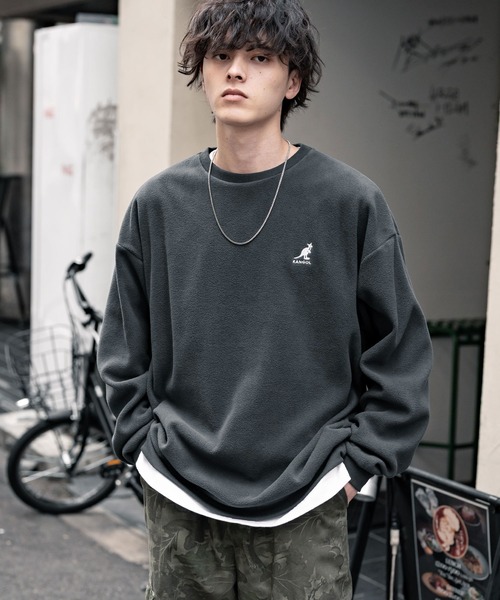 KANGOL(カンゴール)の「KANGOL 別注コラボ オーバーサイズロゴ刺繍裏起毛マイクロフリースプルオーバートレーナー(スウェット・メンズ・ベージュ/ブラック/ブラウン/チャコール/ネイビー/オフホワイト・L/XL/M)」の10枚目の写真