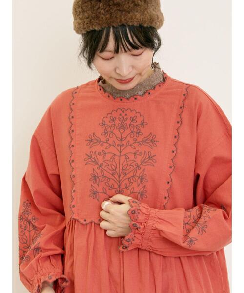 Samansa Mos2（サマンサ モスモス）の「【S/Mサイズ】配色刺繍ワンピース（ワンピース・レディース・キナリ/グレー/ブラック/レッド・S/M）」の16枚目の写真