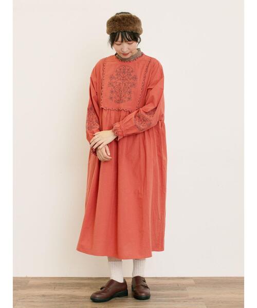 セール】【S/Mサイズ】配色刺繍ワンピース（ワンピース）｜Samansa