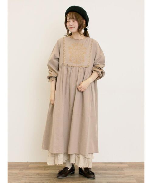 セール】【S/Mサイズ】配色刺繍ワンピース（ワンピース）｜Samansa