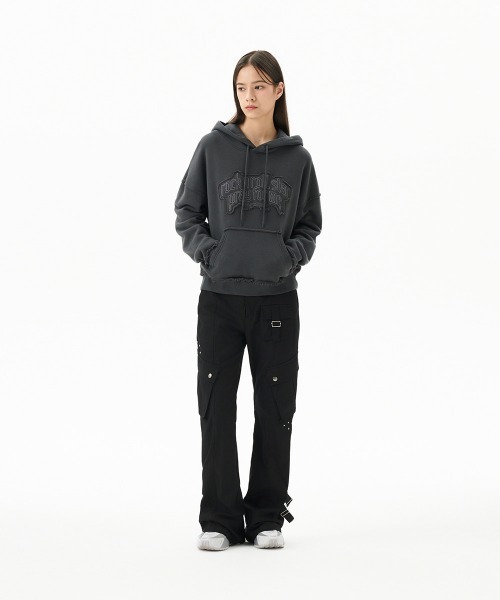 MAHAGRID(マハグリッド)の「『mahagrid/マハグリッド』 RAW CUT PRAY CROP HOODIE/カットデザインクロップドパーカー(パーカー・レディース・グレー/チャコールグレー・FREE)」の4枚目の写真
