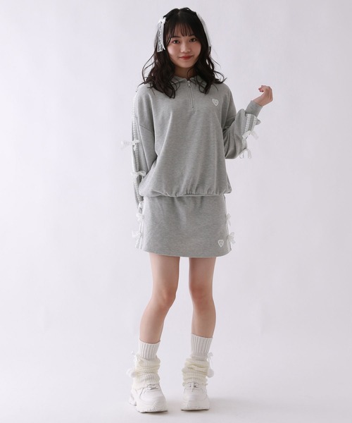 repipi armario(レピピ アルマリオ)の「【girly line】リボンサイドレースセットアップ(セットアップ・キッズ・ブラック/グレー/ブルー・MEDIUM/LARGE/SMALL)」の4枚目の写真