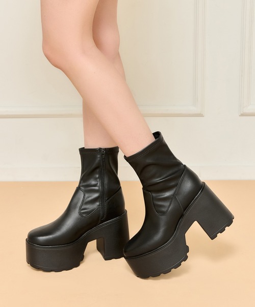 apres jour（アプレジュール）の「ヒールショートブーツ（ブーツ・レディース・ブラック系その他/ブラック・MEDIUM/LARGE/SMALL/X-LARGE）」の6枚目の写真