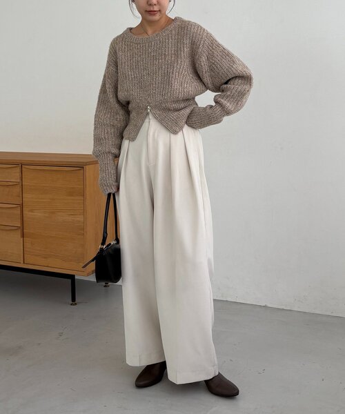 CAPRICIEUX LE'MAGE(カプリシューレマージュ)の「裾ジップラメプルオーバー(ニット/セーター・レディース・ベージュ/グレー・FREE)」の4枚目の写真