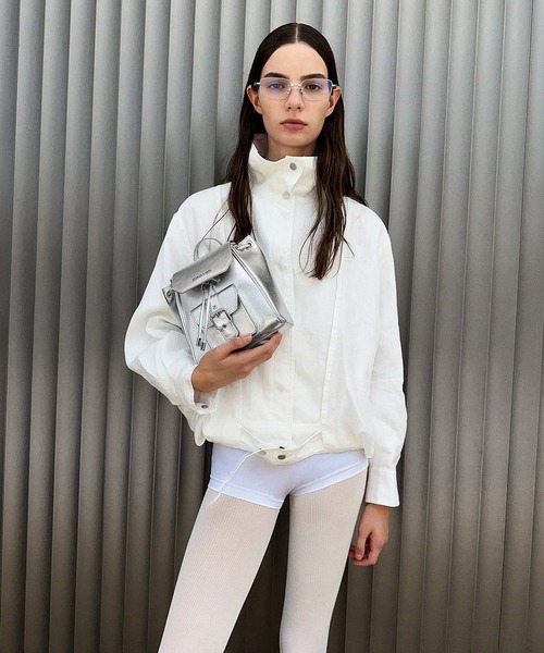 CHARLES & KEITH(チャールズ & キース)の「Blaise ブレイス フロントポケット ドローストリングバックパック(バックパック/リュック・レディース・スミクロ/シルバー・S)」の15枚目の写真