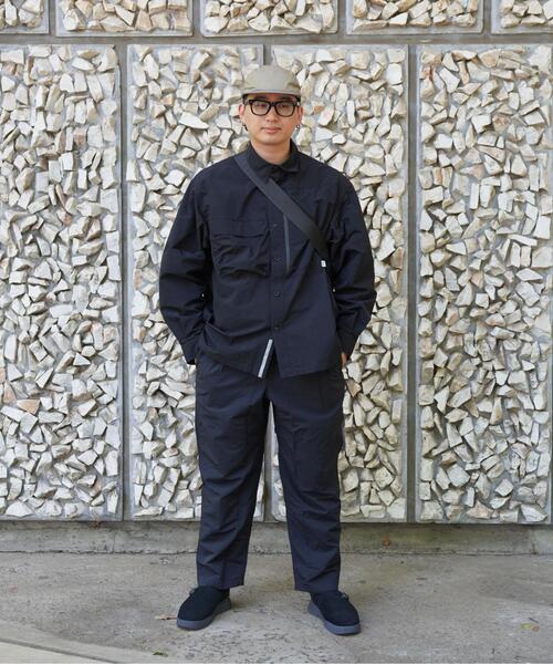 Gramicci（グラミチ）の「Gramicci/グラミチ　別注NYLON TUCK PANTS　別注ナイロンタックパンツ（その他パンツ・メンズ・ブラック/ブラウン/オリーブ/オリーブ系・S/M/L/XL）」の8枚目の写真