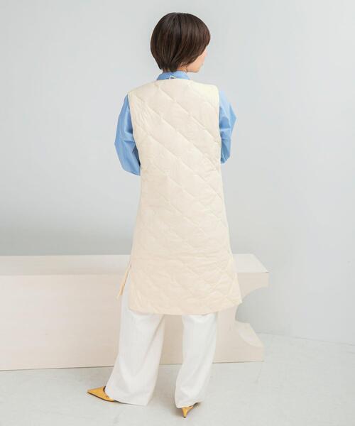 URBAN RESEARCH ROSSO WOMEN(アーバンリサーチ ロッソ)の「TAION VNECK LONG DOWN GILET(ダウンベスト・レディース・ブラウン/ベージュ/ブラック/オフホワイト・MEDIUM/LARGE)」の22枚目の写真
