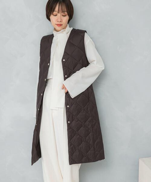 URBAN RESEARCH ROSSO WOMEN(アーバンリサーチ ロッソ)の「TAION VNECK LONG DOWN GILET(ダウンベスト・レディース・ブラウン/ベージュ/ブラック/オフホワイト・MEDIUM/LARGE)」の11枚目の写真