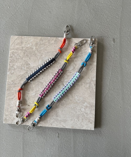 SANSeLF（サンセルフ）の「【SANSeLF】 パラコードキーストラップ カラーミックス メタルフック スマホアクセサリー saa25a179（スマホグッズ・レディース・ピンク/ブルー/ネイビー・FREE）」の15枚目の写真