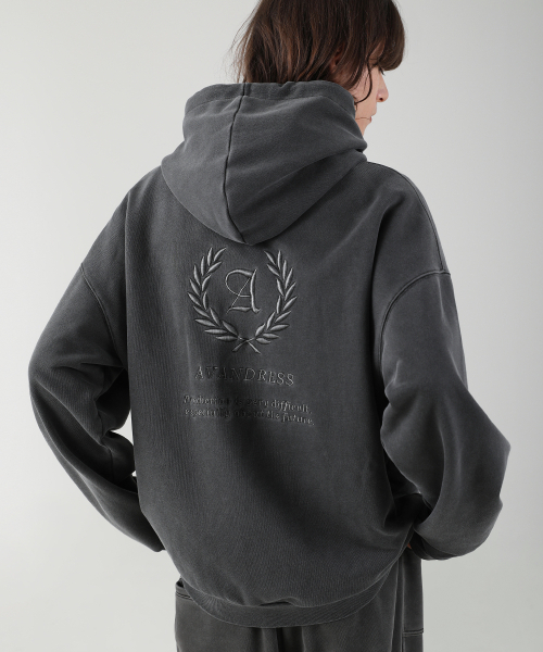 AVANDRESS（アバンドレス ）の「UNISEX LAUREL OVERSIZED HOODIE PIGMENT DEEP PINK（パーカー・レディース・ピンク系その他・SMALL/MEDIUM/LARGE）」の4枚目の写真