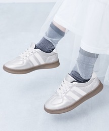 devirock（デビロック）の「フォーマル使いもできる ラインスニーカー（スニーカー）」