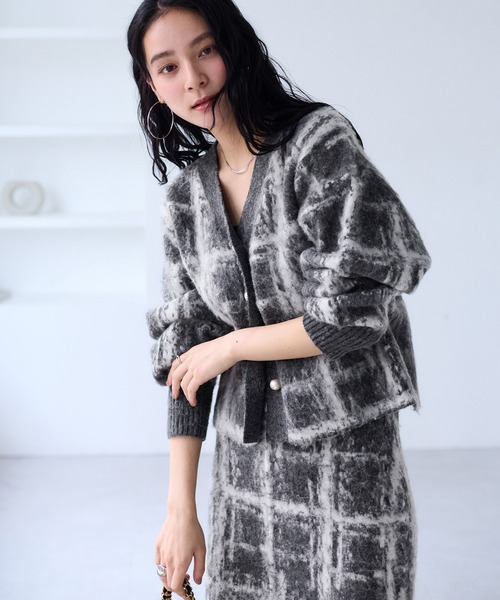 VIS（ビス）の「チェックアソートシャギーニットカーディガン/セットアップ対応（カーディガン/ボレロ・レディース・ネイビー/グレー/オフホワイト・FREE）」の2枚目の写真