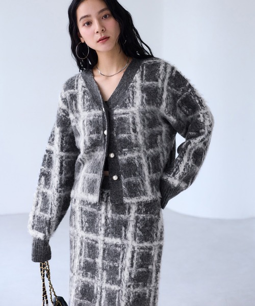 VIS（ビス）の「チェックアソートシャギーニットカーディガン/セットアップ対応（カーディガン/ボレロ・レディース・ネイビー/グレー/オフホワイト・FREE）」の5枚目の写真