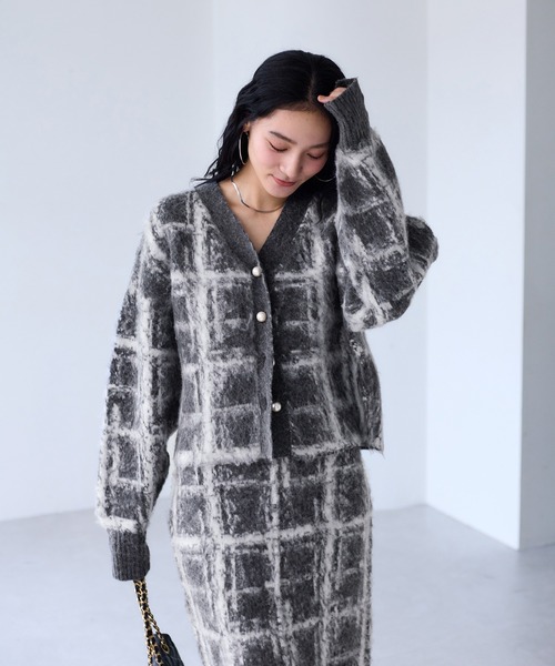 VIS（ビス）の「チェックアソートシャギーニットカーディガン/セットアップ対応（カーディガン/ボレロ・レディース・ネイビー/グレー/オフホワイト・FREE）」の7枚目の写真