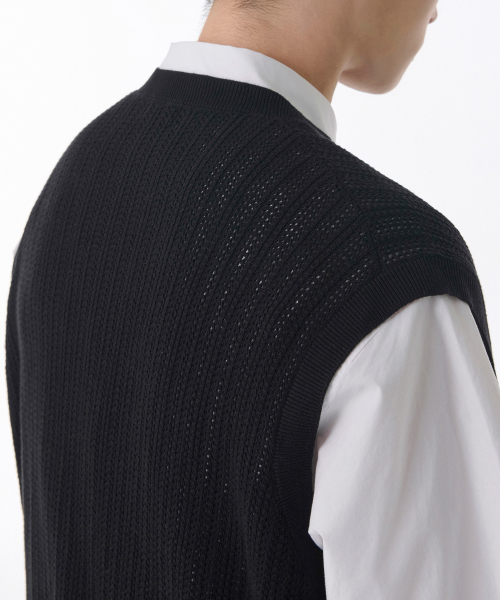 MUSINSA STANDARD（ムシンサスタンダード）の「クロシェクルーネックニットベスト[ブラック]（ベスト・メンズ・その他・SMALL/MEDIUM/LARGE/X-LARGE/XX-LARGE）」の4枚目の写真