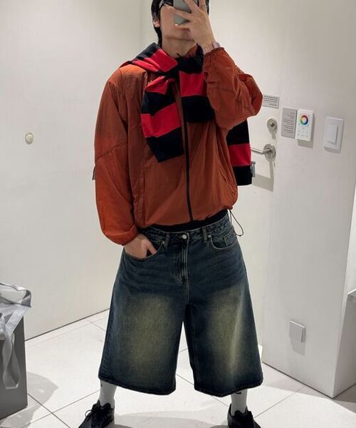 MUSINSA STANDARD（ムシンサスタンダード）の「ストライプラグビーシャツ[ブラック/レッド]（ポロシャツ・メンズ・その他・MEDIUM/LARGE/X-LARGE/XX-LARGE）」の8枚目の写真