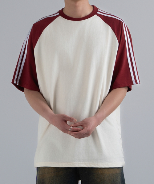 UNDEROFF（アンダーオフ）の「オーバーフィットラグラントラックライン半袖Tシャツブラック（Tシャツ/カットソー・レディース・ブラック・LARGE/X-LARGE/SMALL/MEDIUM）」の5枚目の写真