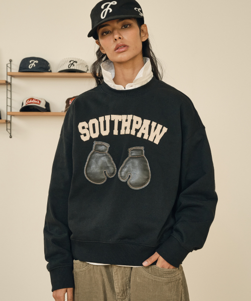 TAKEASY(テイクイージー)の「サウスポー クロップスウェット (ブラック)(スウェット・メンズ・その他・LARGE/SMALL/MEDIUM)」の3枚目の写真