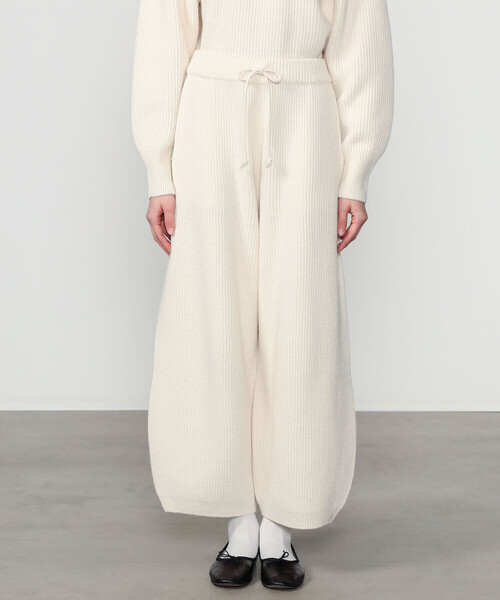 UNFIL（アンフィル）の「UNFIL | ウールコットン リブニット ワイドパンツ WOMEN（その他パンツ・レディース・オフホワイト/ブラック系その他・1）」の8枚目の写真