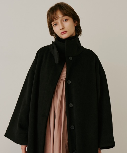 PERNA(ペルナ)の「スタンドカラーロングコート(ステンカラーコート・レディース・レッド/アイボリー/ブラック・MEDIUM/LARGE)」の14枚目の写真