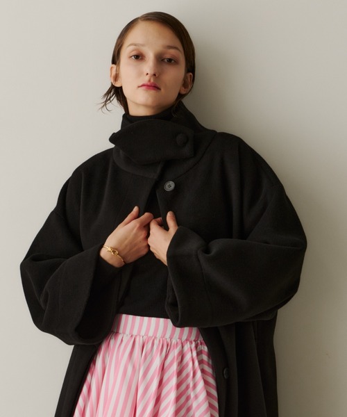 PERNA(ペルナ)の「スタンドカラーロングコート(ステンカラーコート・レディース・レッド/アイボリー/ブラック・MEDIUM/LARGE)」の20枚目の写真