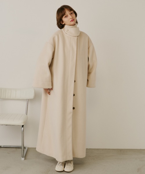 PERNA(ペルナ)の「スタンドカラーロングコート(ステンカラーコート・レディース・レッド/アイボリー/ブラック・MEDIUM/LARGE)」の5枚目の写真
