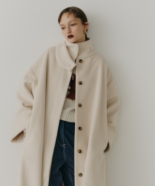 PERNA(ペルナ)の「スタンドカラーロングコート(ステンカラーコート・レディース・レッド/アイボリー/ブラック・MEDIUM/LARGE)」の10枚目の写真