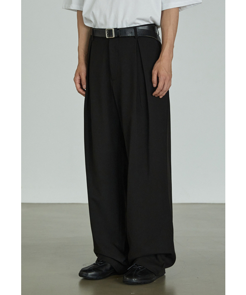 P.IN.O(ピインオ)の「9130 ワンタックセミワイドスラックス-黒(スラックス・メンズ・ブラック・MEDIUM/LARGE/X-LARGE/SMALL)」の2枚目の写真