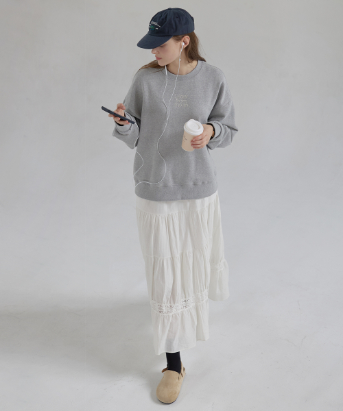 LETTER FROM MOON(レターフロムムーン)の「ロゴシルバー刺繍スウェットシャツ(メランジグレー)(スウェット・レディース・その他・FREE)」の4枚目の写真
