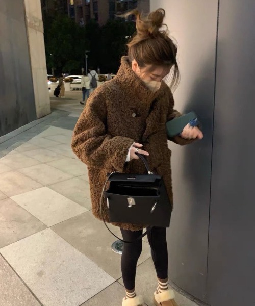 Ritzy（リッツィー）の「もこもこ トグルボタン スタンドカラー ボアコート（その他アウター・レディース・モカ・L/M）」の5枚目の写真