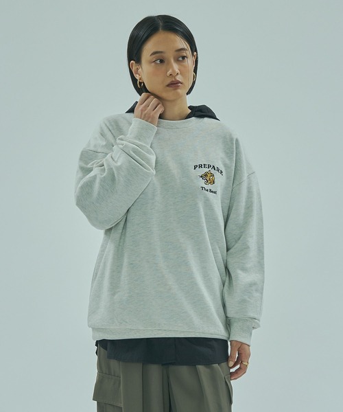 ROSE BUD（ローズバッド）の「TIGER EMBROIDERY SWEAT（スウェット・レディース・ブラック/オフホワイト/ネイビー・ONE SIZE）」の5枚目の写真