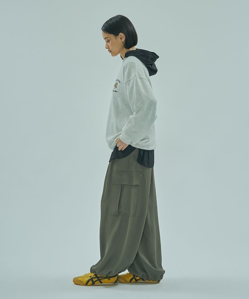 ROSE BUD（ローズバッド）の「TIGER EMBROIDERY SWEAT（スウェット・レディース・ブラック/オフホワイト/ネイビー・ONE SIZE）」の8枚目の写真