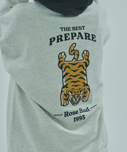 ROSE BUD（ローズバッド）の「TIGER EMBROIDERY SWEAT（スウェット・レディース・ブラック/オフホワイト/ネイビー・ONE SIZE）」の11枚目の写真