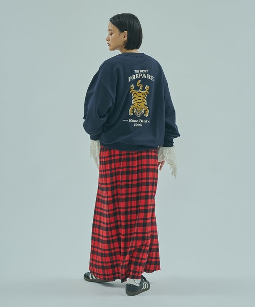 ROSE BUD（ローズバッド）の「TIGER EMBROIDERY SWEAT（スウェット・レディース・ブラック/オフホワイト/ネイビー・ONE SIZE）」の17枚目の写真