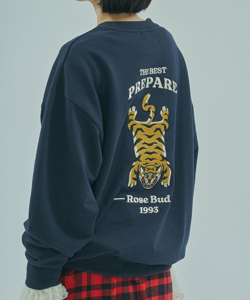 ROSE BUD（ローズバッド）の「TIGER EMBROIDERY SWEAT（スウェット・レディース・ブラック/オフホワイト/ネイビー・ONE SIZE）」の19枚目の写真