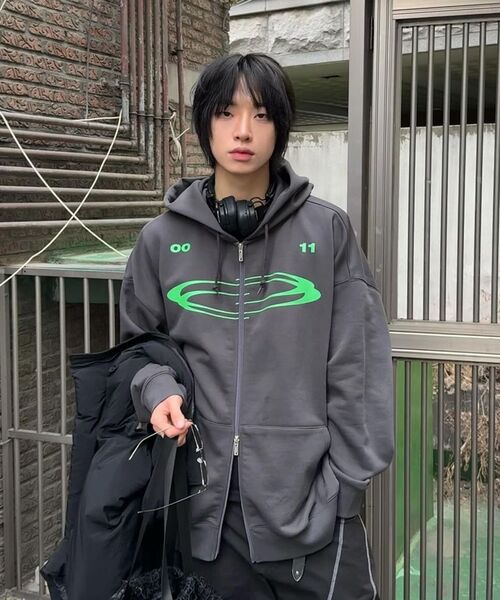 セール】Symbol Logo Zip Hoodie - Charcoal（パーカー）｜Opening