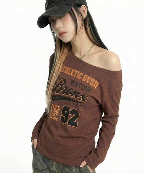 .KOM(ドットコム)の「『.KOM/ドットケーオーエム』92プリントロングスリーブ【GC】(Tシャツ/カットソー・レディース・ブラウン/ブラック・FREE)」の7枚目の写真