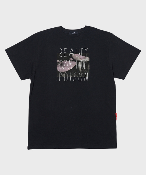 ARTISTWEAR（アーティストウェア）の「[ATW] ポイズンビューティー 半袖Tシャツ（Tシャツ/カットソー・レディース・ブラック・SMALL/MEDIUM/LARGE/X-LARGE/XX-LARGE/XXXX-LARGE）」の7枚目の写真