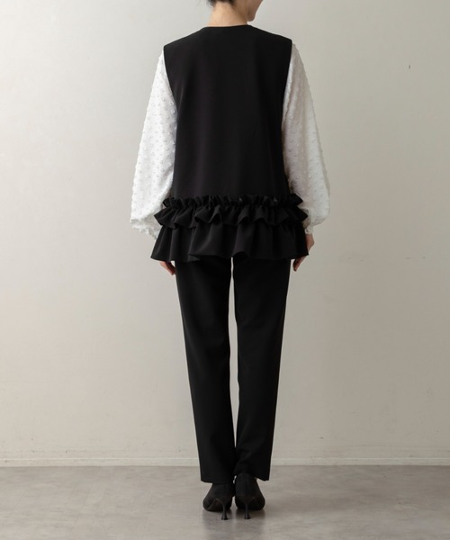 Sono（ソーノ）の「【新作 1/16発売】ご自宅でお洗濯可能【SONO/ソーノ】【SONO NAVY/ソーノネイビー】【MUMMUMダブルクロス】 フローラルフリルチュニックジレ（スーツベスト・レディース・ブラック/ネイビー・F）」の10枚目の写真