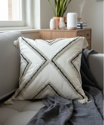 IO（イオ）（イオ）の「IO Select / 幾何学モチーフ 刺繍デザイン 45×45cm クッションカバー YW1CC（クッション/クッションカバー）」