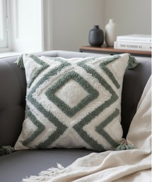 IO（イオ）（イオ）の「IO Select / 幾何学モチーフ 刺繍デザイン 45×45cm クッションカバー YW1CC（クッション/クッションカバー）」