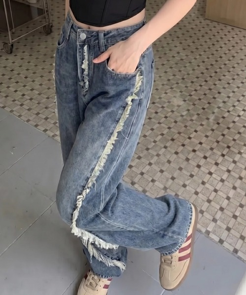 cammie(キャミー)の「ハイウエストフリンジデザインデニム(デニムパンツ・レディース・ブルー・L/M/S)」の12枚目の写真