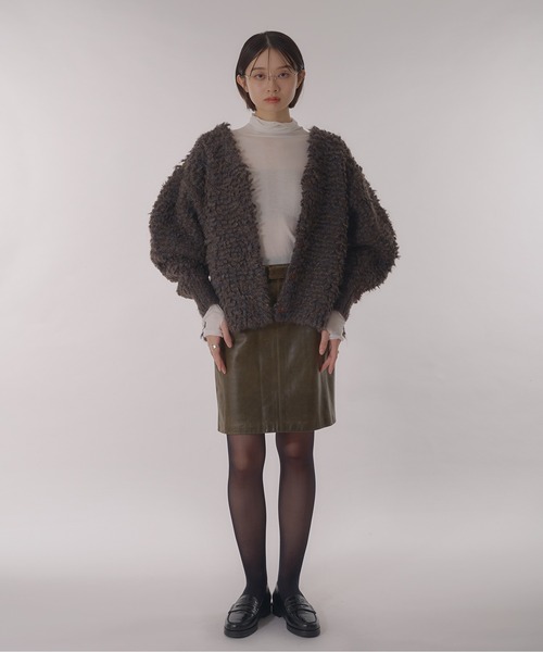 Perushu（ペルーシュ）の「Boucle  Volume-Sleeve Knit Cardigan／ブークレヤーンボリュームスリーブニットカーディガン（カーディガン/ボレロ・レディース・レッド/ベージュ/チャコールグレー・FREE）」の17枚目の写真