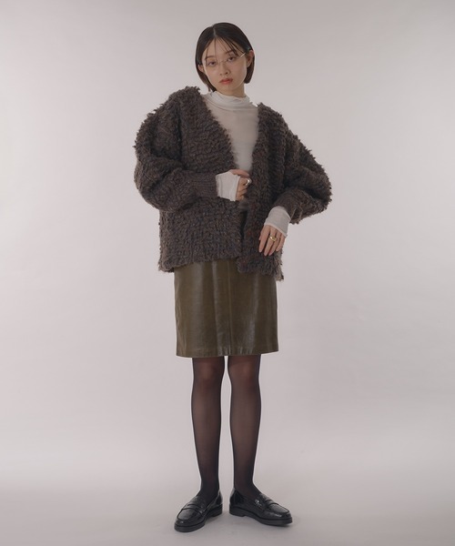 Perushu（ペルーシュ）の「Boucle  Volume-Sleeve Knit Cardigan／ブークレヤーンボリュームスリーブニットカーディガン（カーディガン/ボレロ・レディース・レッド/ベージュ/チャコールグレー・FREE）」の16枚目の写真