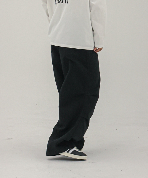 THESTORI(ザ・ストリ)の「ピンタックパラシュートパンツ(ブラック)(デニムパンツ・メンズ・その他・1(M)/2(L)/3(XL))」の4枚目の写真