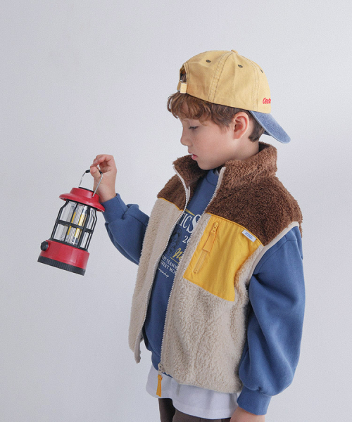 BERRYCLOSET(ベリークローゼット)の「パーソナル配色ベスト(ブルゾン・レディース・ブラウン/ピンク・11号/13号/5号/17号/19号/7号/15号/09号)」の4枚目の写真