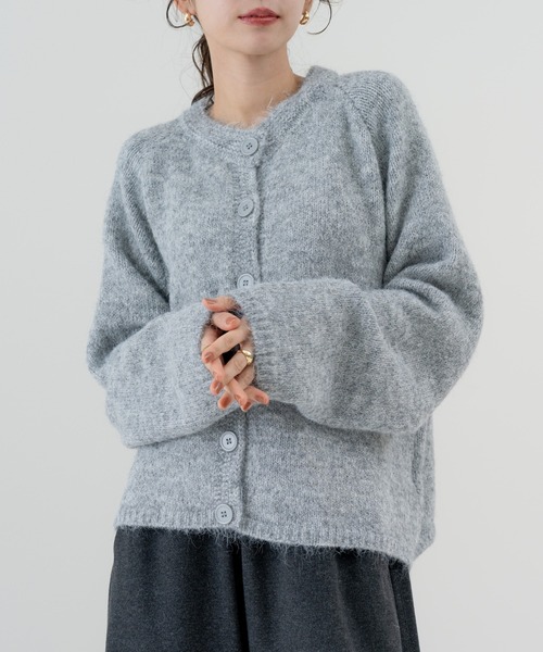 refinedworks（リファインドワークス）の「【refinedworks】毎日 羽織りたくなる ニットカーディガン（カーディガン/ボレロ・レディース・ベージュ/グレー/イエロー・FREE）」の2枚目の写真