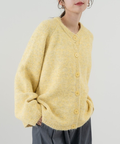 refinedworks（リファインドワークス）の「【refinedworks】毎日 羽織りたくなる ニットカーディガン（カーディガン/ボレロ・レディース・ベージュ/グレー/イエロー・FREE）」の4枚目の写真