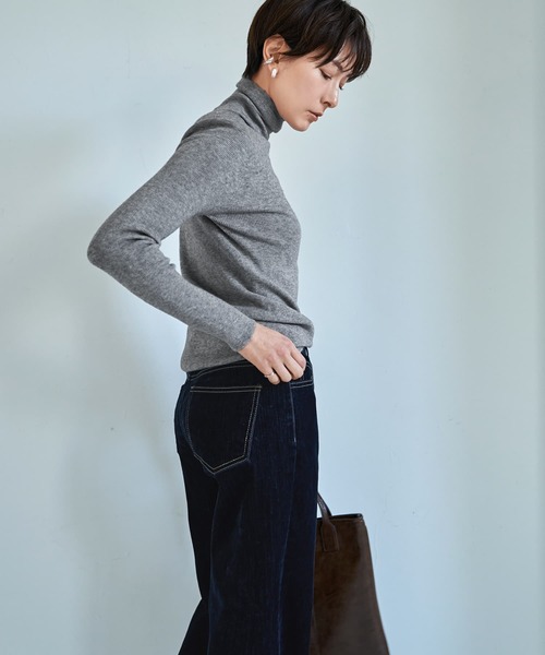 STYLE DELI(スタイルデリ)の「もっちりタートルリブニットトップス(ニット/セーター・レディース・ブラック/オートミール/ライトグレー/ホワイト・FREE)」の11枚目の写真